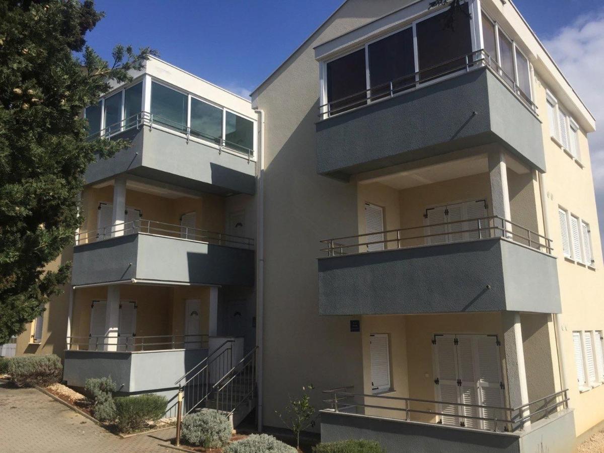 Apartments Puky Dreams 诺瓦利娅 外观 照片